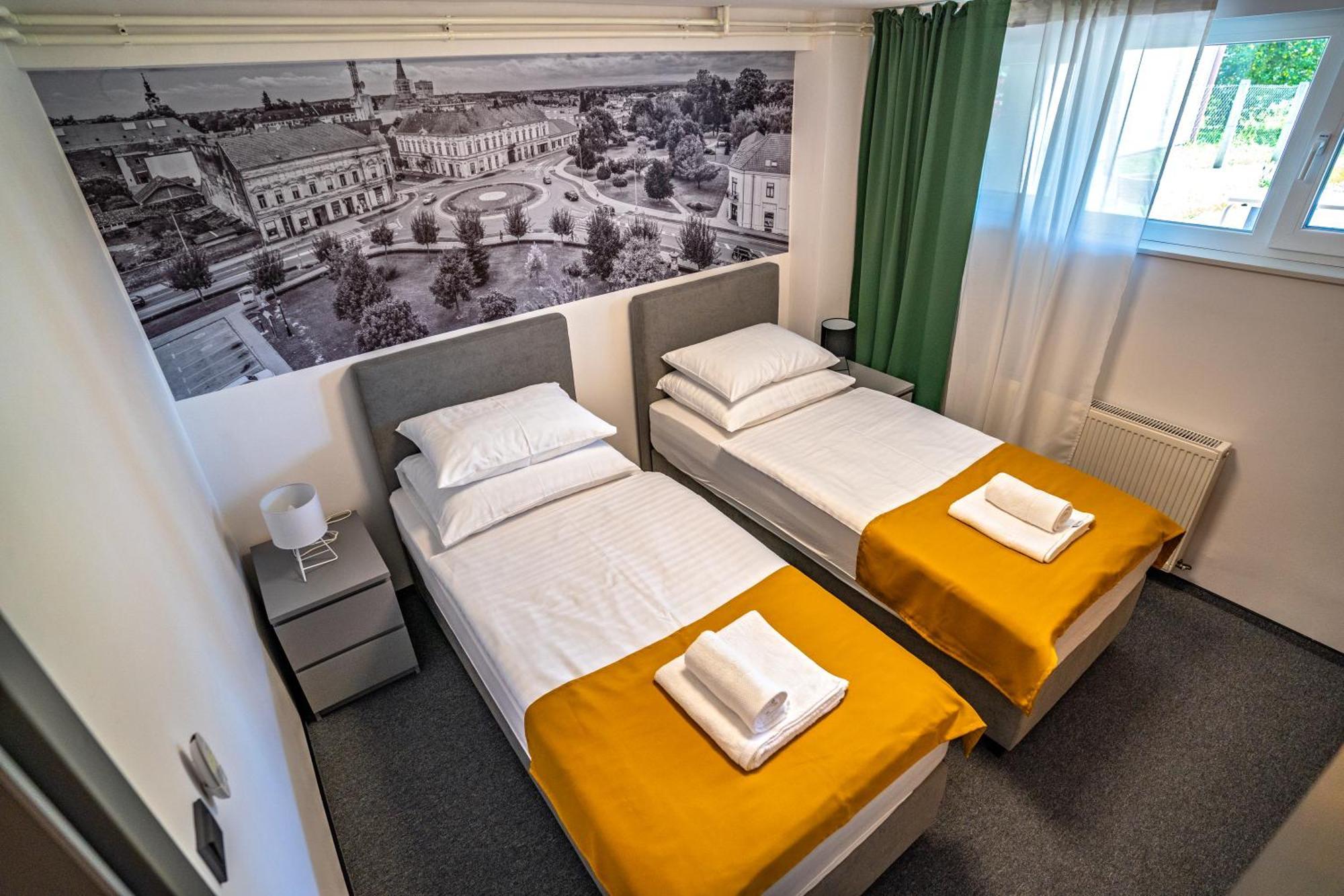 Km Therooms Bjelovar Buitenkant foto